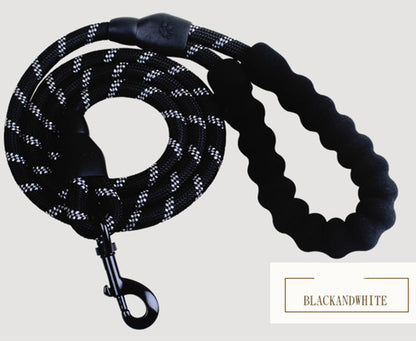 Reflective Nylon Dog Leash for Small, Medium, and Large Dogs - Ideal for Walking and Training